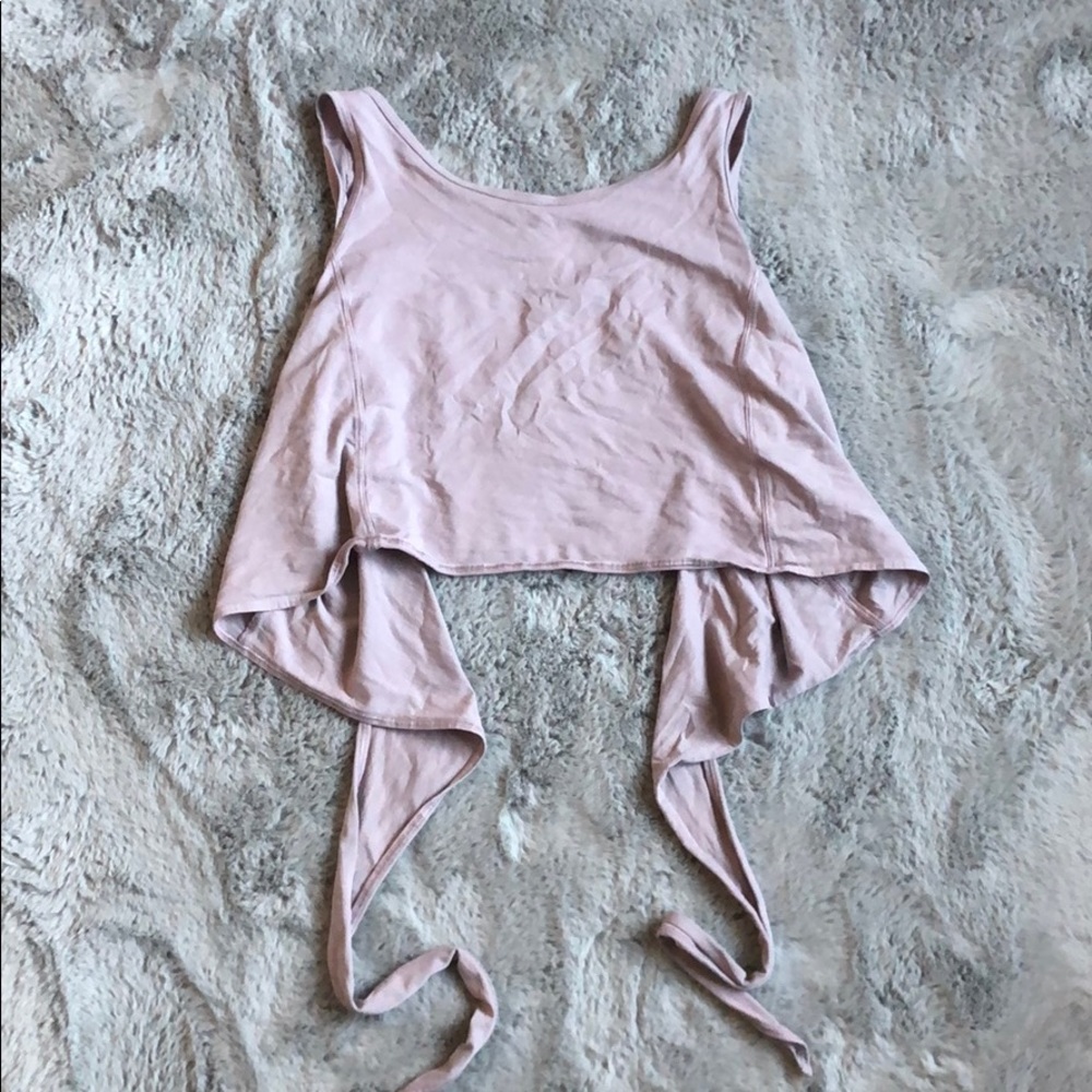 Lululemon It’s a tie tank size 8 or 10
